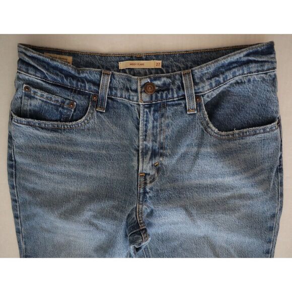 Levi's Women's Sz 27 x 30 Medium Wash Middy Ankle Flare Stretch Denim Jeans - Picture 5 of 9